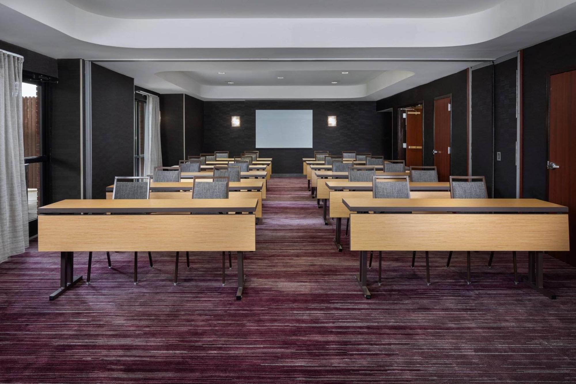 Courtyard By Marriott Anniston Oxford Hotel Buitenkant foto