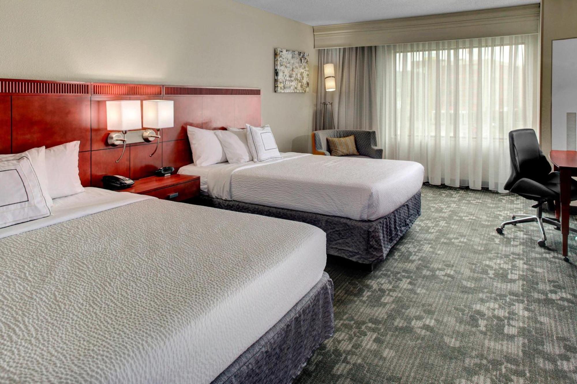 Courtyard By Marriott Anniston Oxford Hotel Buitenkant foto