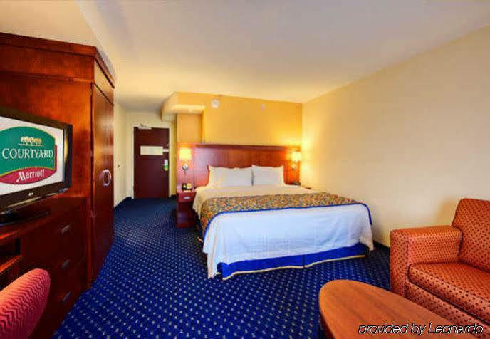 Courtyard By Marriott Anniston Oxford Hotel Buitenkant foto